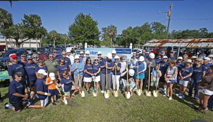Pictona groundbreaking group with golden shovels